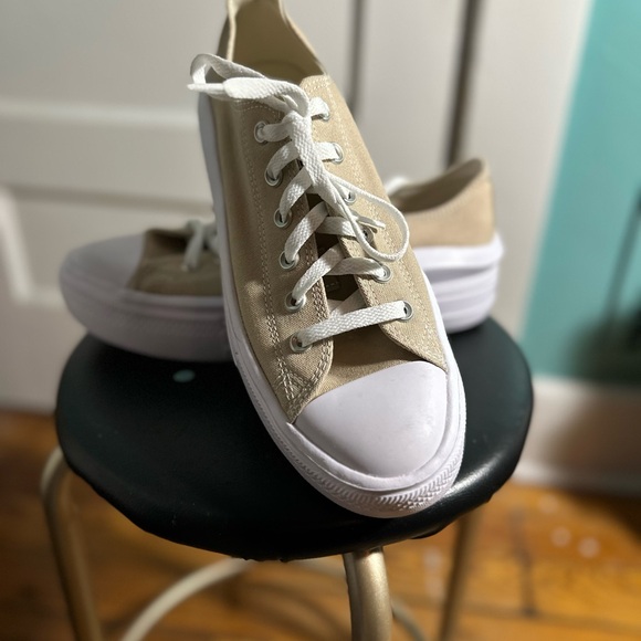 Classic Beige Canvas Sneakers - Picture 2 of 8